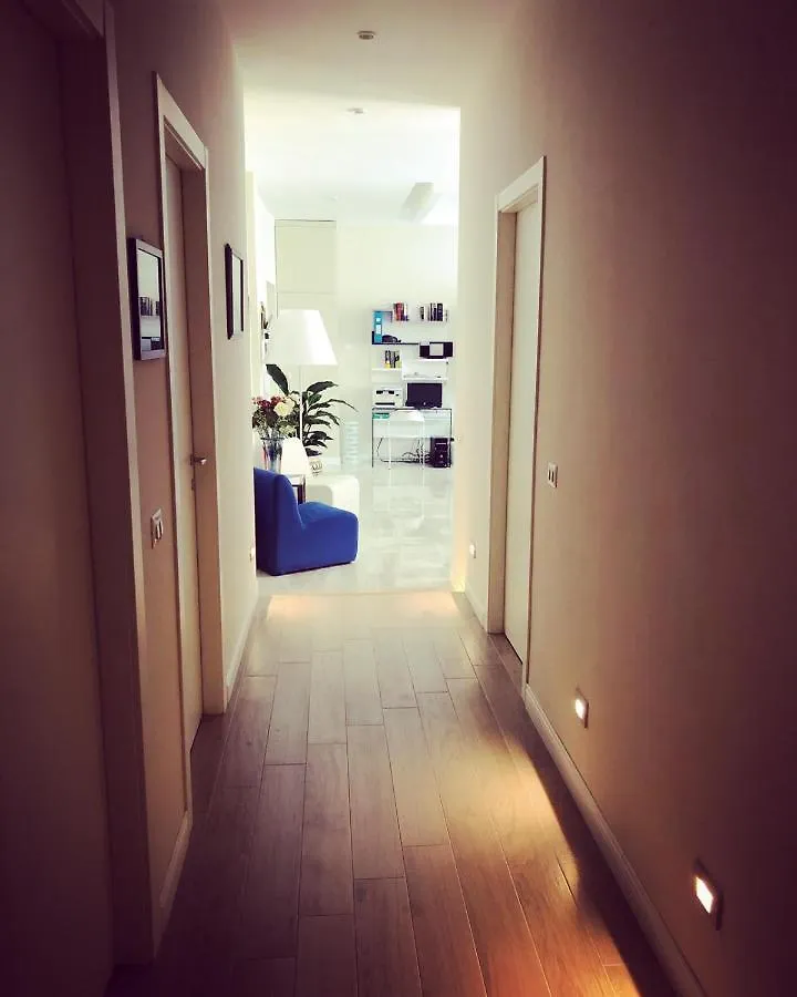 Bed & Breakfast Domus Luca - Central Rooms In The Heart Of Naples