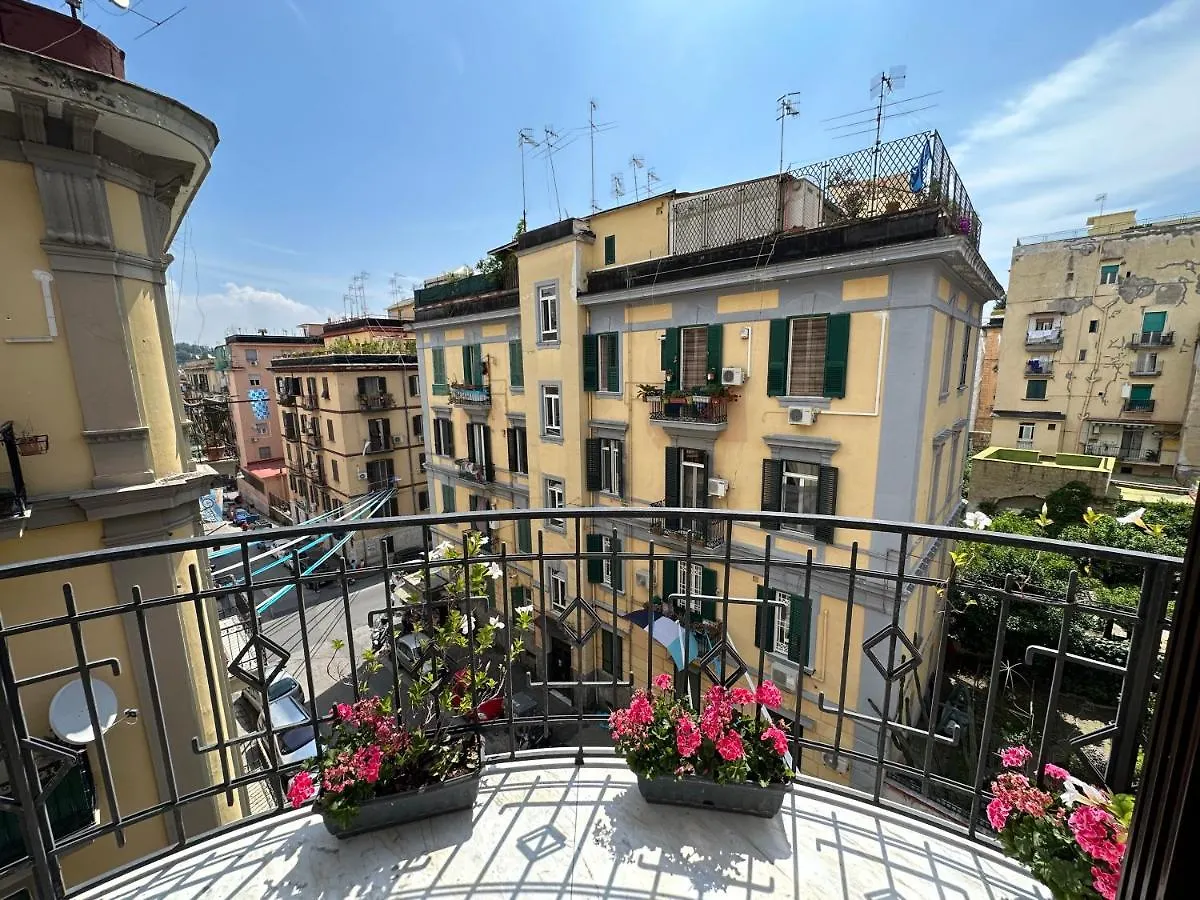 Domus Luca - Central Rooms In The Heart Of Naples