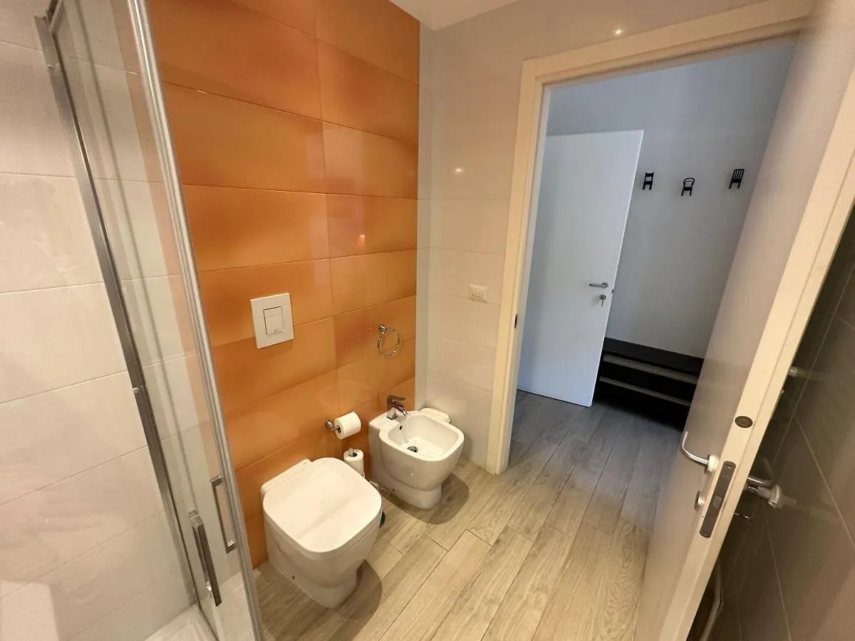 Bed & Breakfast Domus Luca - Central Rooms In The Heart Of Naples Italy