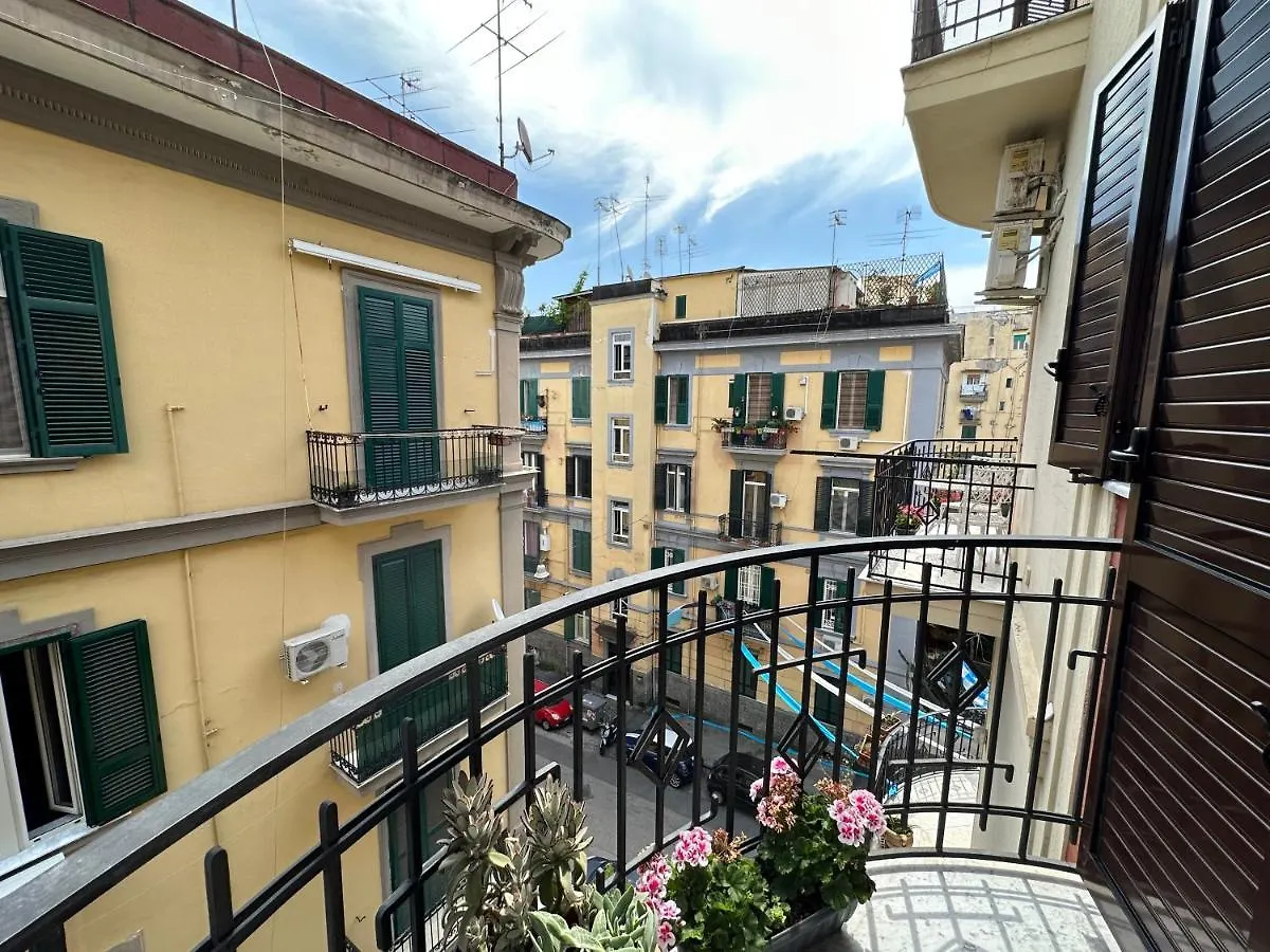 Domus Luca - Central Rooms In The Heart Of Naples 0*,  Italy